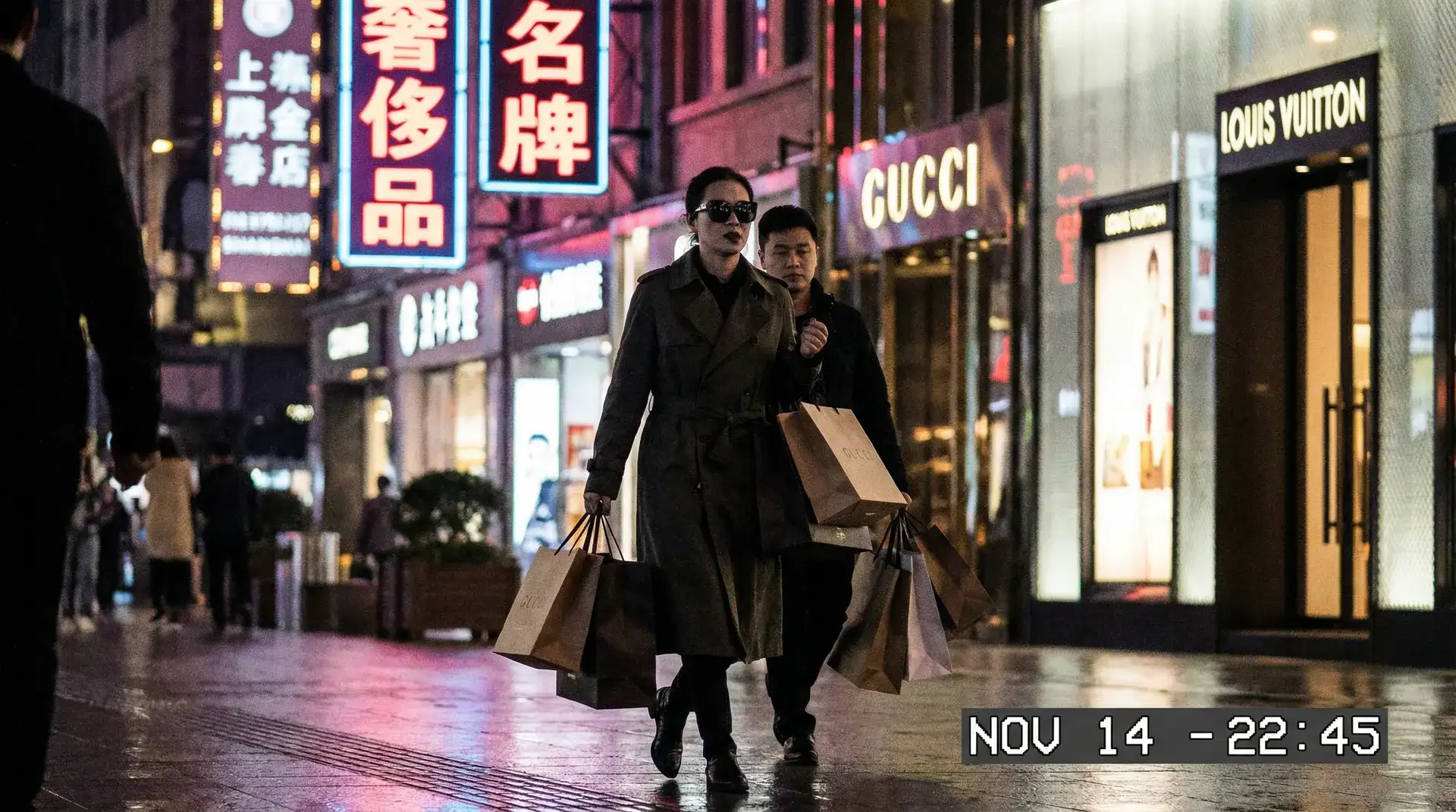 情侣视频-情侣视频官方入口-在线播放|高清视频 - 奢侈品购物被拍